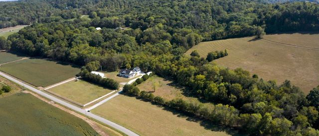 230 McDeal Rd, Fayetteville, TN 37334