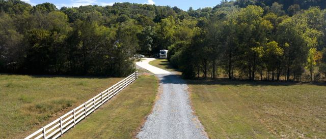 230 McDeal Rd, Fayetteville, TN 37334