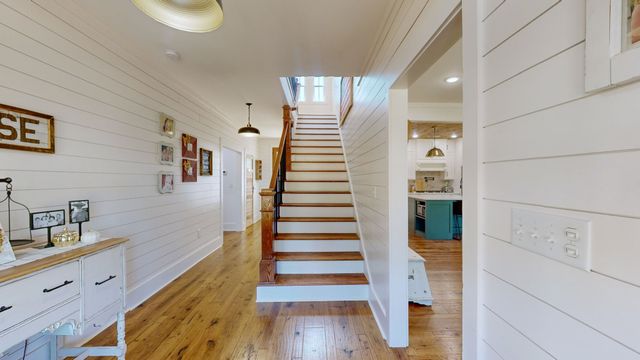 230 McDeal Rd, Fayetteville, TN 37334