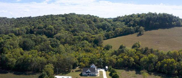 230 McDeal Rd, Fayetteville, TN 37334