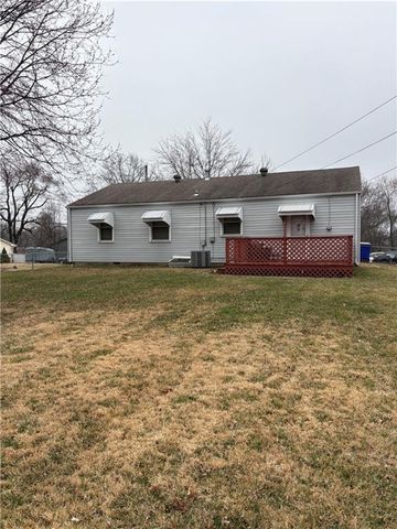 1404 NE 67th Terrace, Gladstone, MO 64118