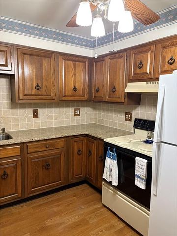 1404 NE 67th Terrace, Gladstone, MO 64118