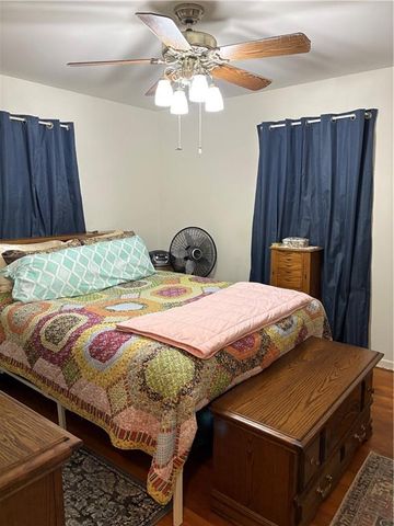 1404 NE 67th Terrace, Gladstone, MO 64118