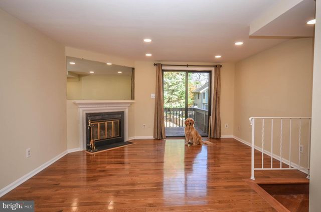 8711 RAVENGLASS WAY, Montgomery Village, MD 20886