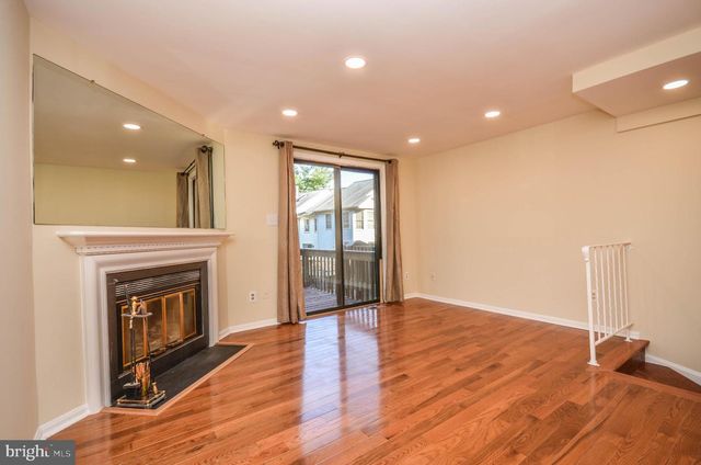 8711 RAVENGLASS WAY, Montgomery Village, MD 20886