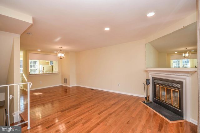 8711 RAVENGLASS WAY, Montgomery Village, MD 20886