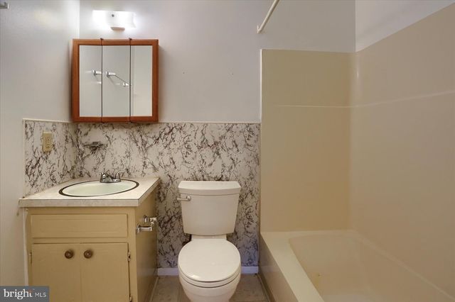 35 N 4TH ST, Newport, PA 17074
