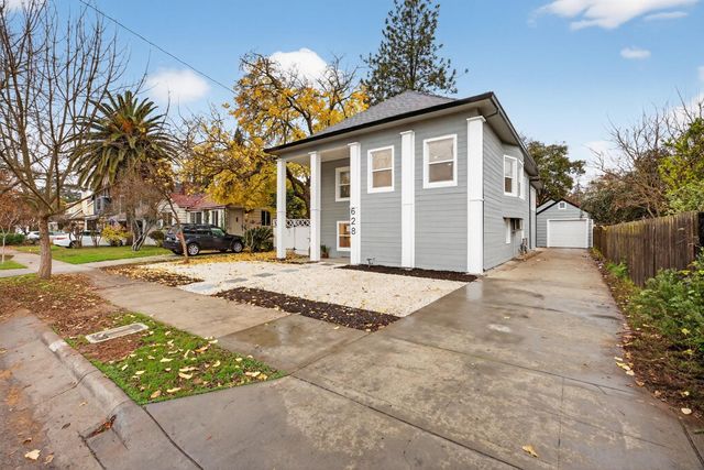 628 42nd St, Sacramento, CA 95819
