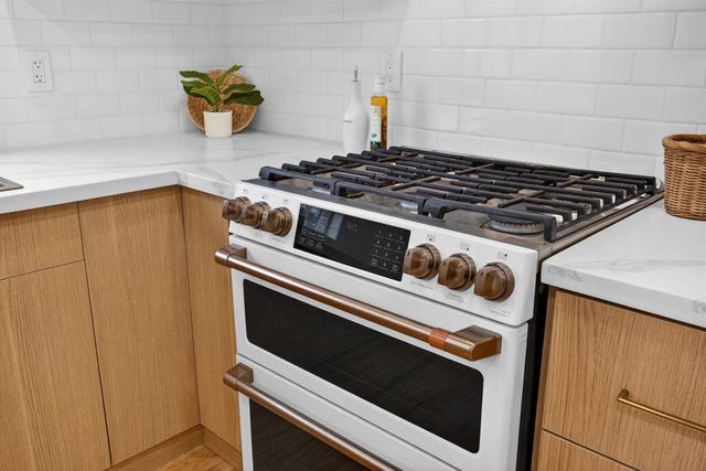 628 42nd St, Sacramento, CA 95819