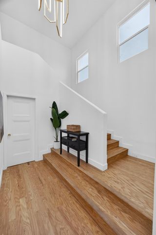 628 42nd St, Sacramento, CA 95819