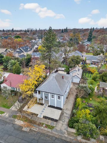 628 42nd St, Sacramento, CA 95819