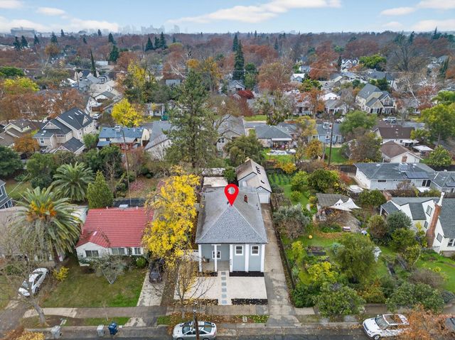 628 42nd St, Sacramento, CA 95819