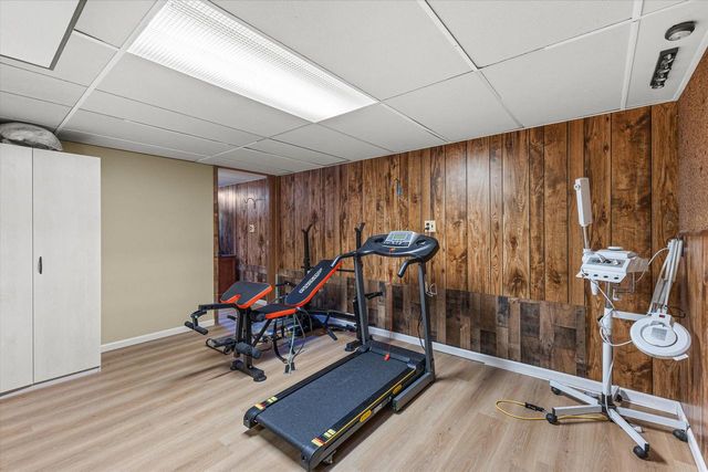 707 W Maplewood COURT, Milwaukee, WI 53221