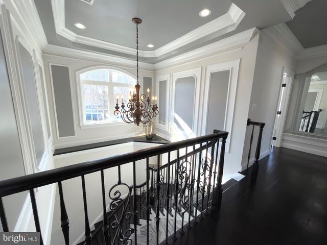 8213 HOCKING PL, Alexandria, VA 22309