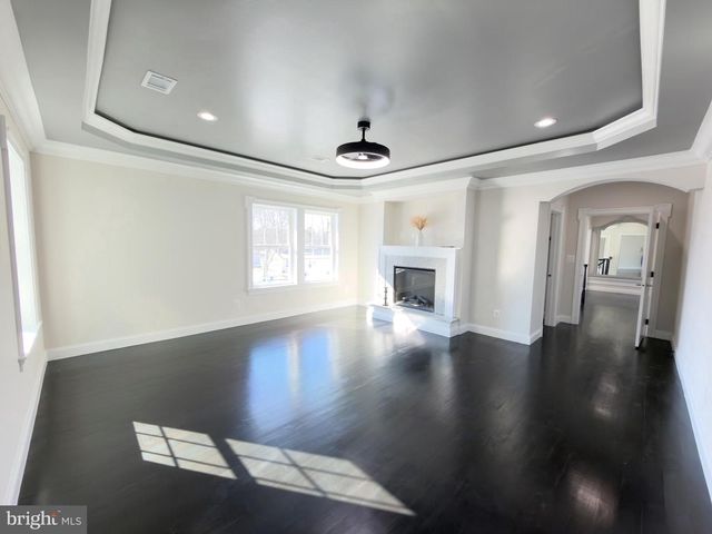 8213 HOCKING PL, Alexandria, VA 22309