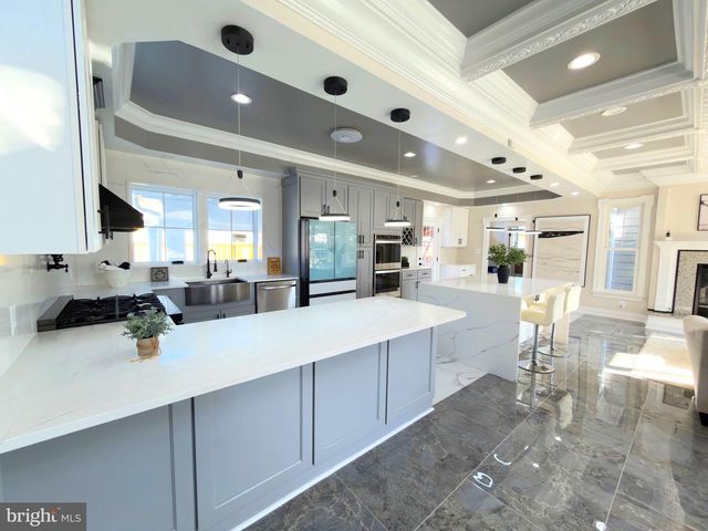 8213 HOCKING PL, Alexandria, VA 22309