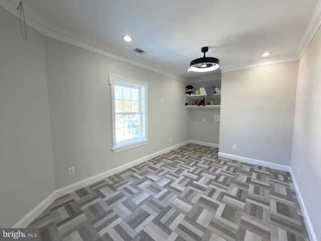 8213 HOCKING PL, Alexandria, VA 22309