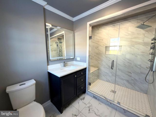 8213 HOCKING PL, Alexandria, VA 22309