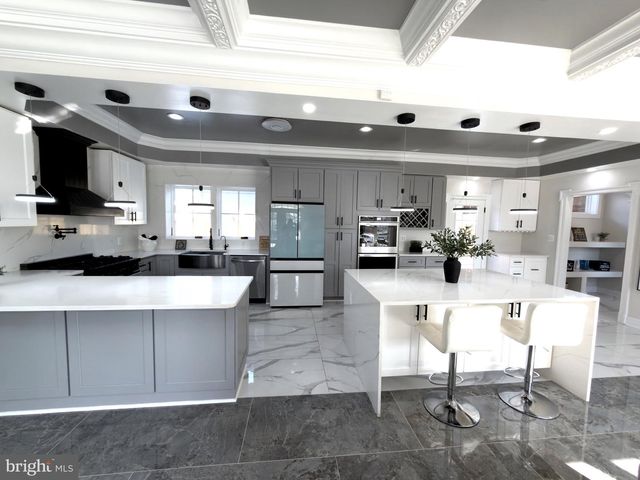 8213 HOCKING PL, Alexandria, VA 22309