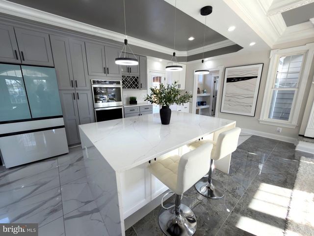 8213 HOCKING PL, Alexandria, VA 22309