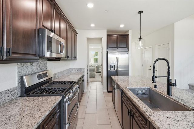 8036 Ryland Dr, El Dorado Hills, CA 95762