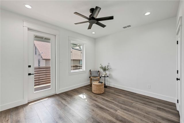 240 Nautilus St, Port Aransas, TX 78373