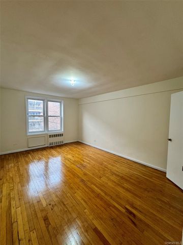 142-20 41st Avenue 4K, Flushing, NY 11355