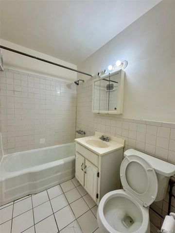 142-20 41st Avenue 4K, Flushing, NY 11355