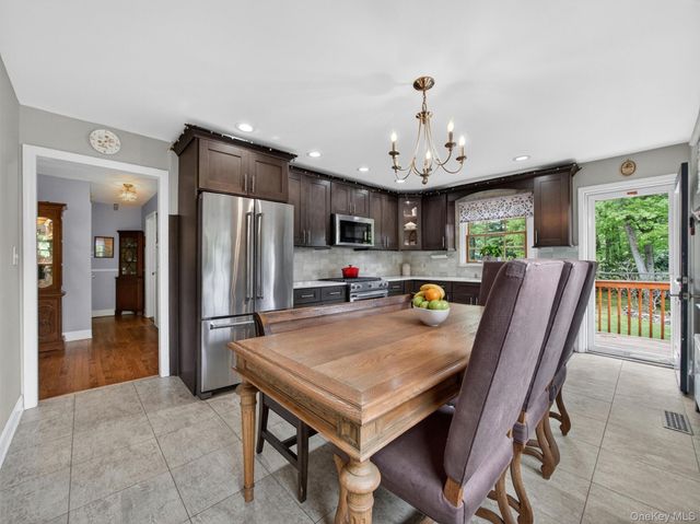 35 Fay Road, New City, NY 10956