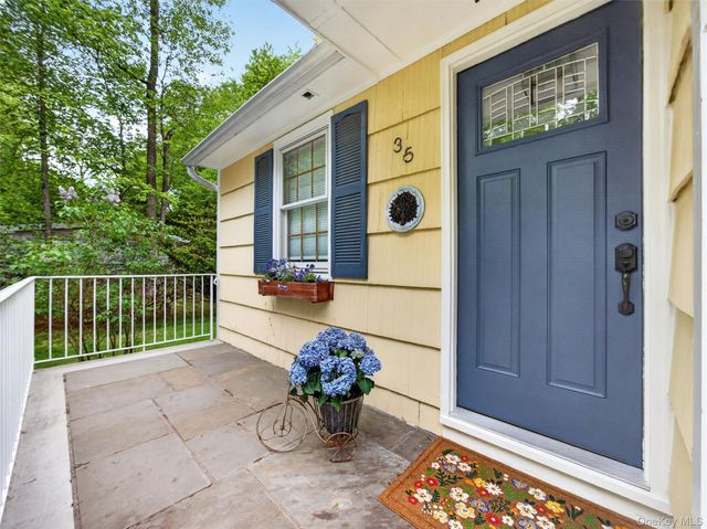 35 Fay Road, New City, NY 10956