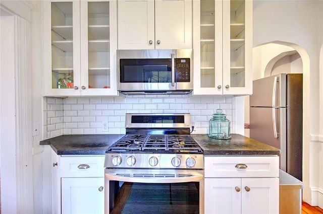 15 Firglade Avenue, Providence, RI 02906