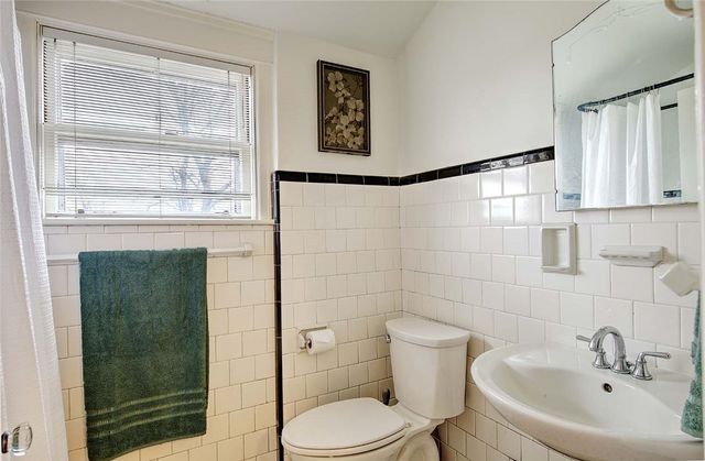 15 Firglade Avenue, Providence, RI 02906