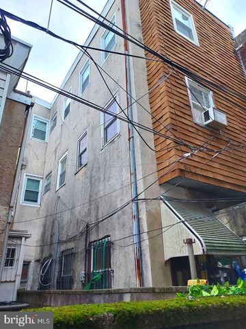 1136 S 13TH ST, Philadelphia, PA 19147