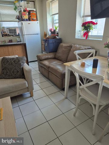 1136 S 13TH ST, Philadelphia, PA 19147