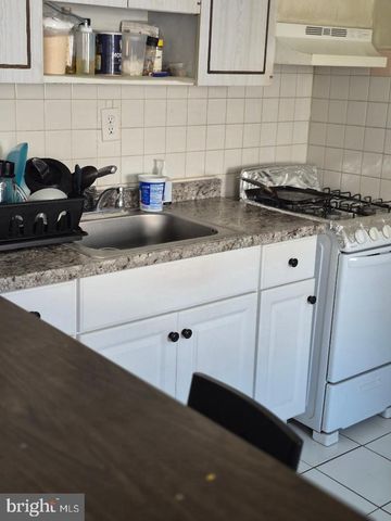 1136 S 13TH ST, Philadelphia, PA 19147