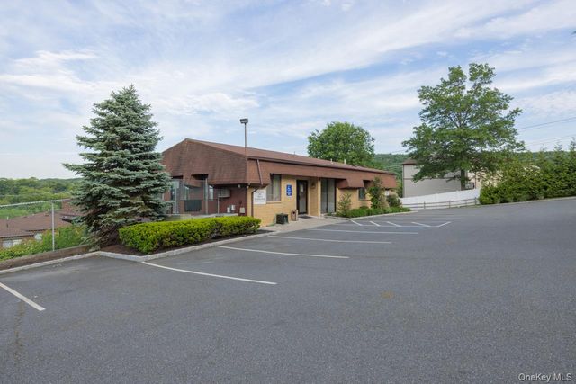 386 Richard Court, Pomona, NY 10970