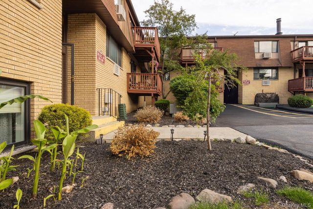 386 Richard Court, Pomona, NY 10970