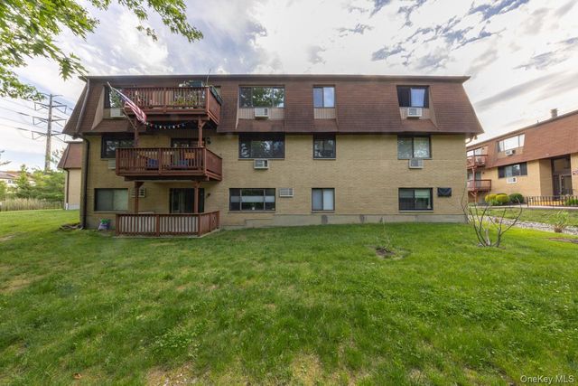 386 Richard Court, Pomona, NY 10970