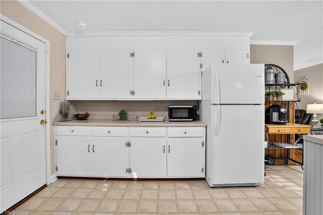 329 Lambert Drive, Asheboro, NC 27205