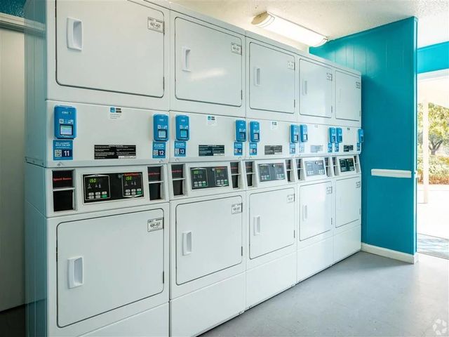 7610 Cameron Rd 326, Austin, TX 78752