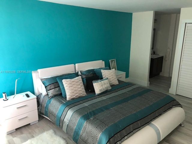 7135 Collins Ave 525, Miami Beach, FL 33141