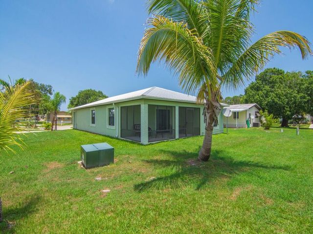 3 Grande Camino Court, Fort Pierce, FL 34951