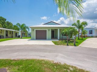 3 Grande Camino Court, Fort Pierce, FL 34951