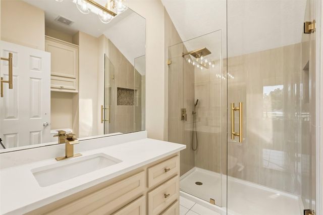 21 Harbor View Drive, Sugar Land, TX 77479