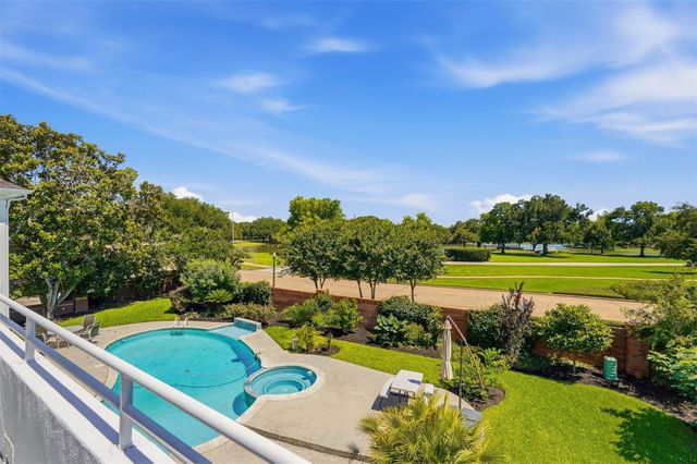 21 Harbor View Drive, Sugar Land, TX 77479