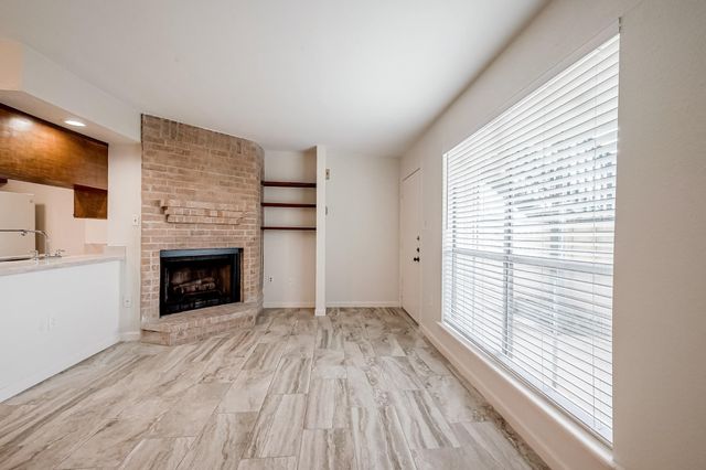 250 El Dorado Boulevard 207, Houston, TX 77598