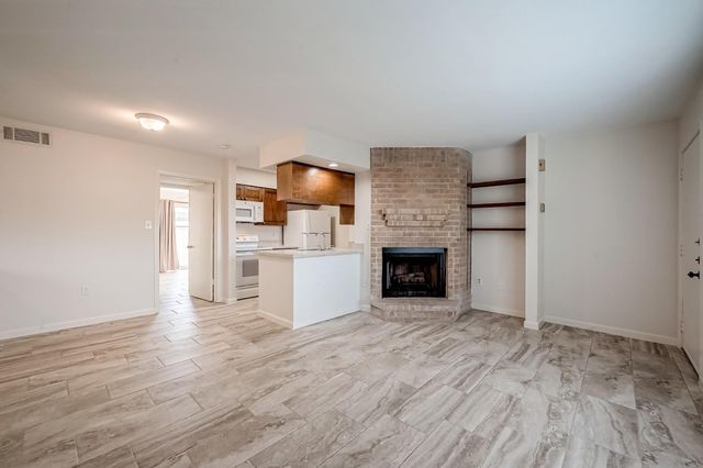 250 El Dorado Boulevard 207, Houston, TX 77598