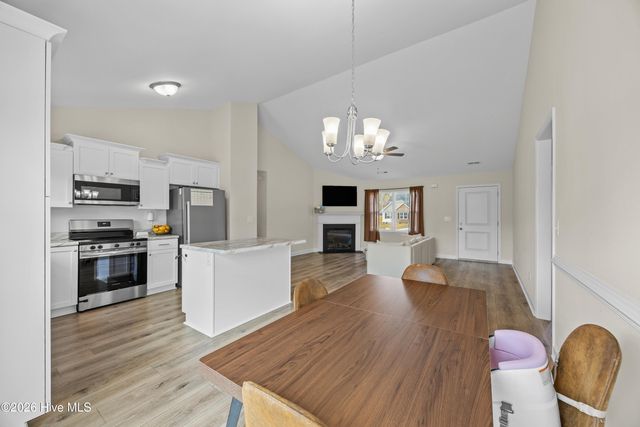 501 Orchard Creek Drive, Beulaville, NC 28518