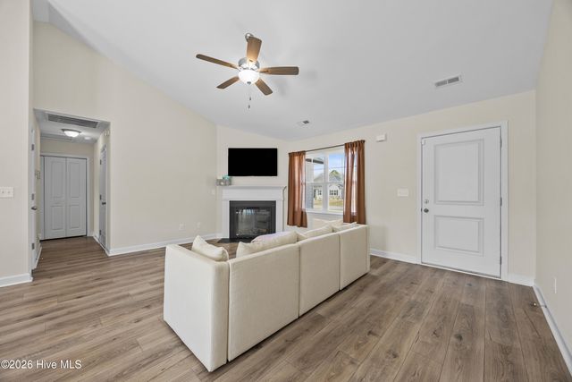 501 Orchard Creek Drive, Beulaville, NC 28518