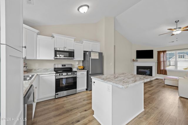 501 Orchard Creek Drive, Beulaville, NC 28518